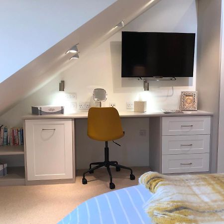 Bed and Breakfast Laurels Felsted Экстерьер фото