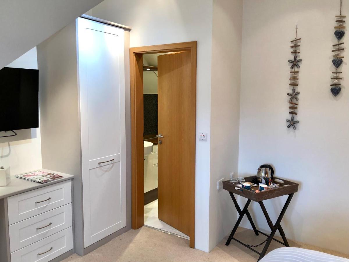 Bed and Breakfast Laurels Felsted Экстерьер фото