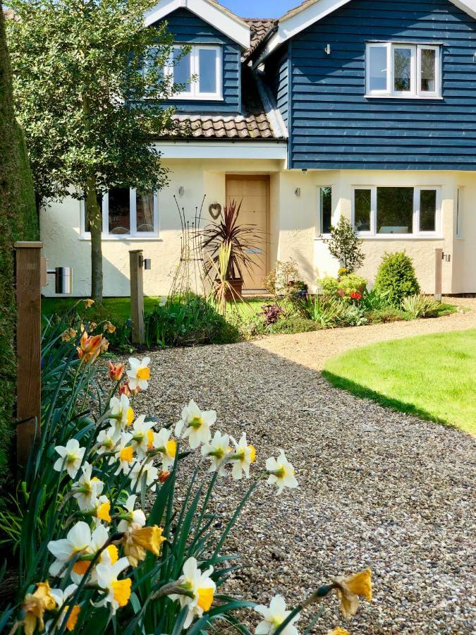 Bed and Breakfast Laurels Felsted Экстерьер фото