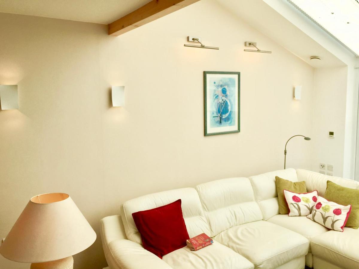 Bed and Breakfast Laurels Felsted Экстерьер фото